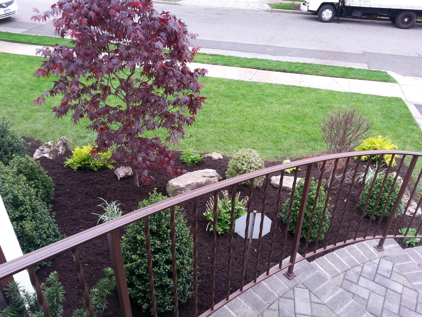 Palmares Landscaping: Service Image-2 Palmares Landscaping: Service Image-2